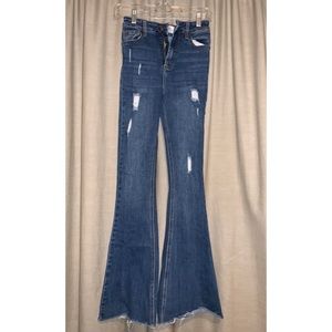 SOLD
High Rise Jeans *NOT JUNIOR SIZE